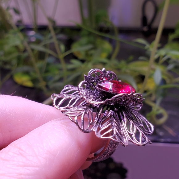 Vintage Red Ruby Gemstone Ring (Size 6) - Picture 7 of 7